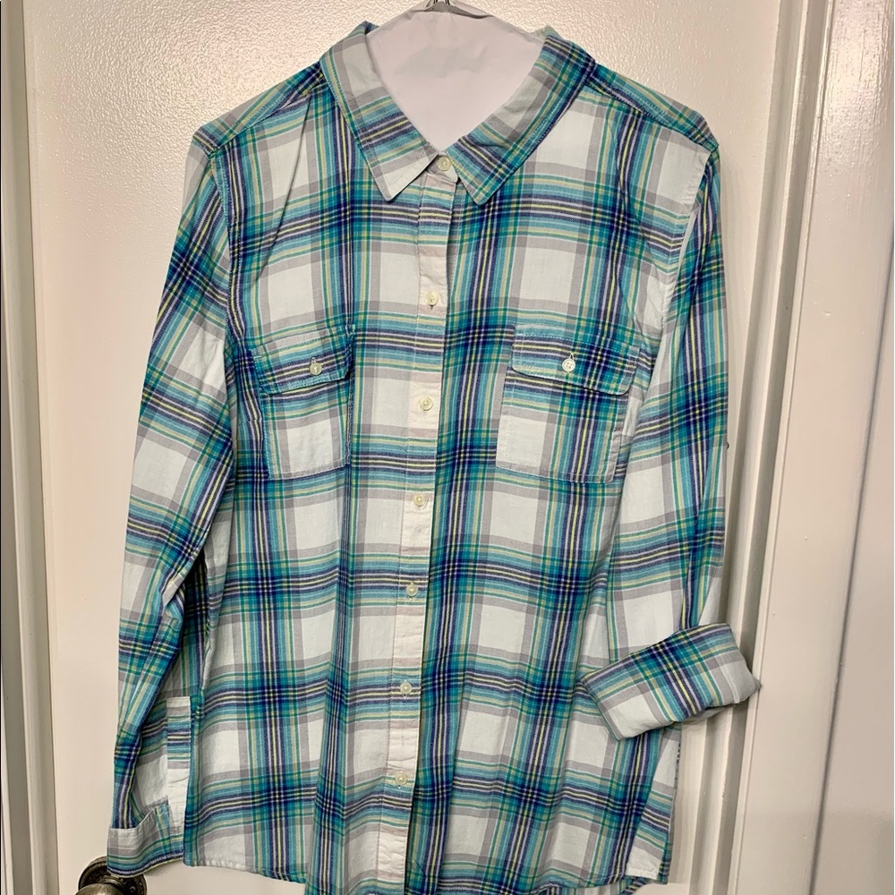 Old Navy Large Plaid button down shirt Lg